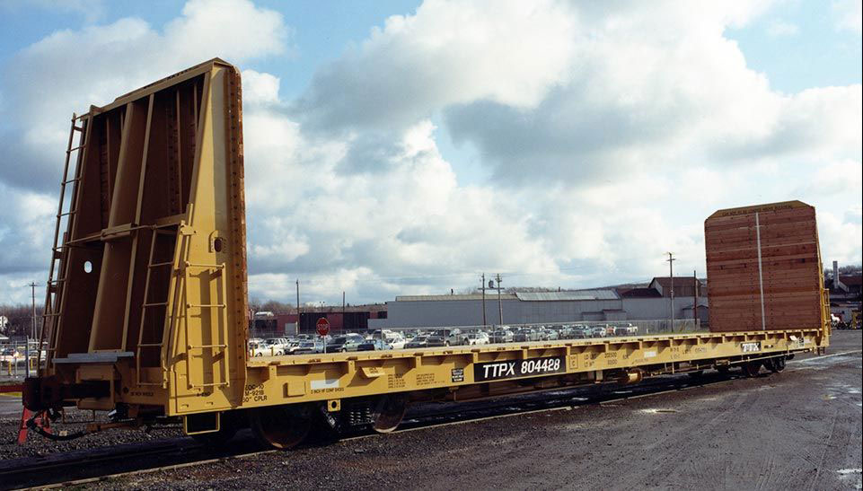 62 FT. Bulkhead Flatcar